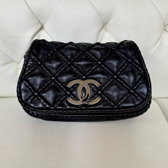 CHANEL Handbags - Chanel handbag